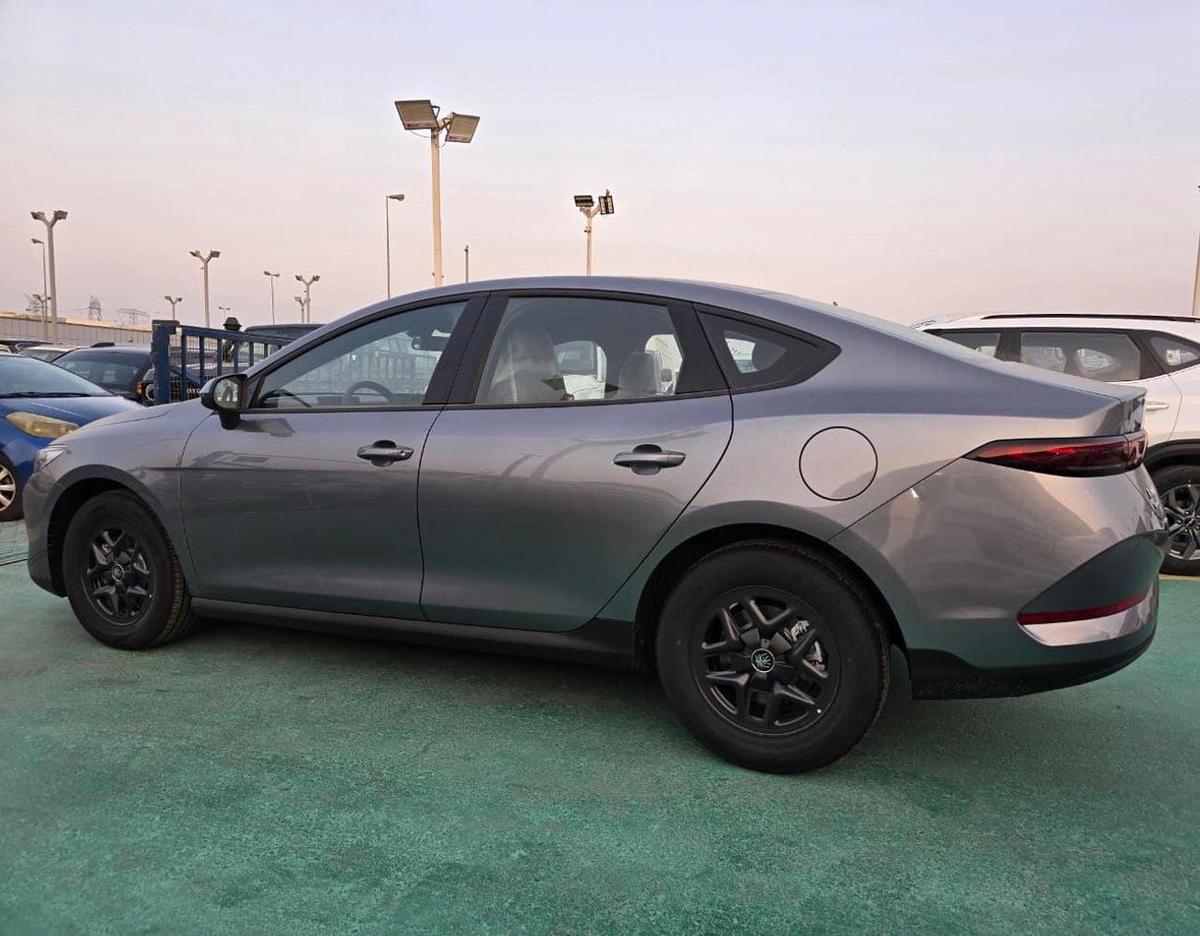 BYD QIN PLUS 1.5L HYBRID-3-3