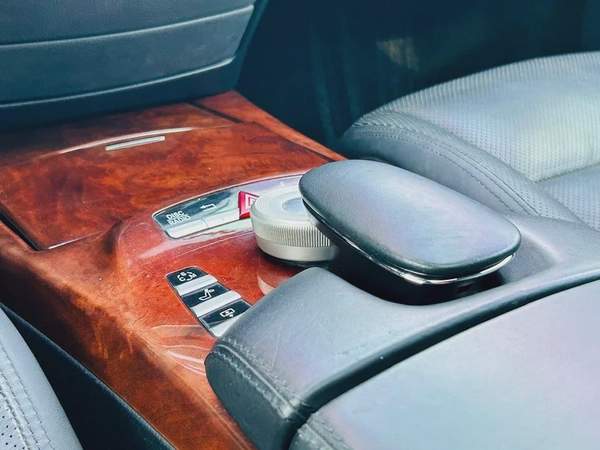 MERCEDES BENZ S550L - 2010 - CLEAN CAR FRESH JAPAN IMPORT