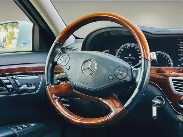 MERCEDES BENZ S550L - 2010 - CLEAN CAR FRESH JAPAN IMPORT