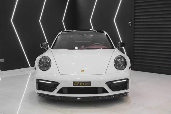 Porsche 911 Carrera GTS Coupe 2024