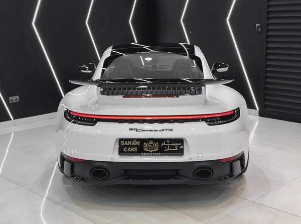 Porsche 911 Carrera GTS Coupe 2024