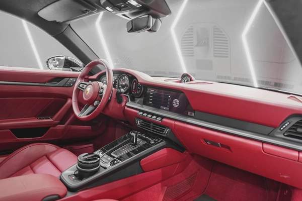 Porsche 911 Carrera GTS Coupe 2024