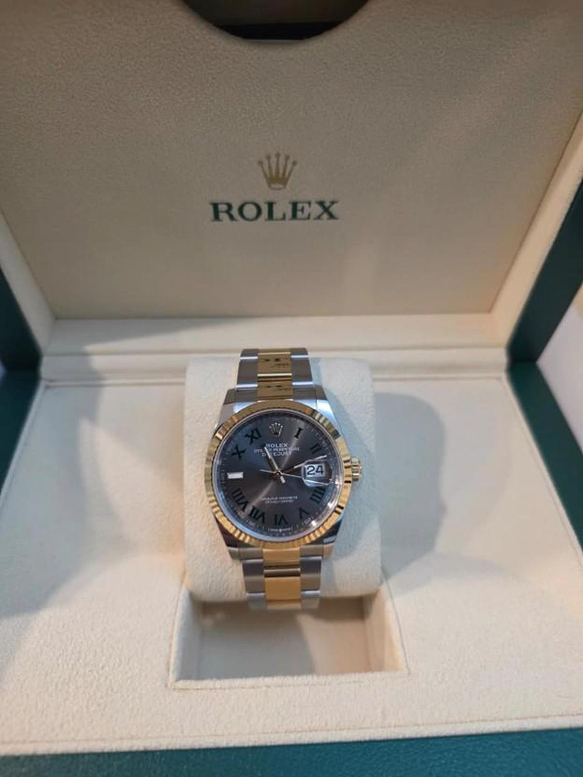 Rolex Datejust 36mm Wimbeldon Yellow Gold and Steel 126233 | 2023 | Like New | Original Box and Paper-6-6