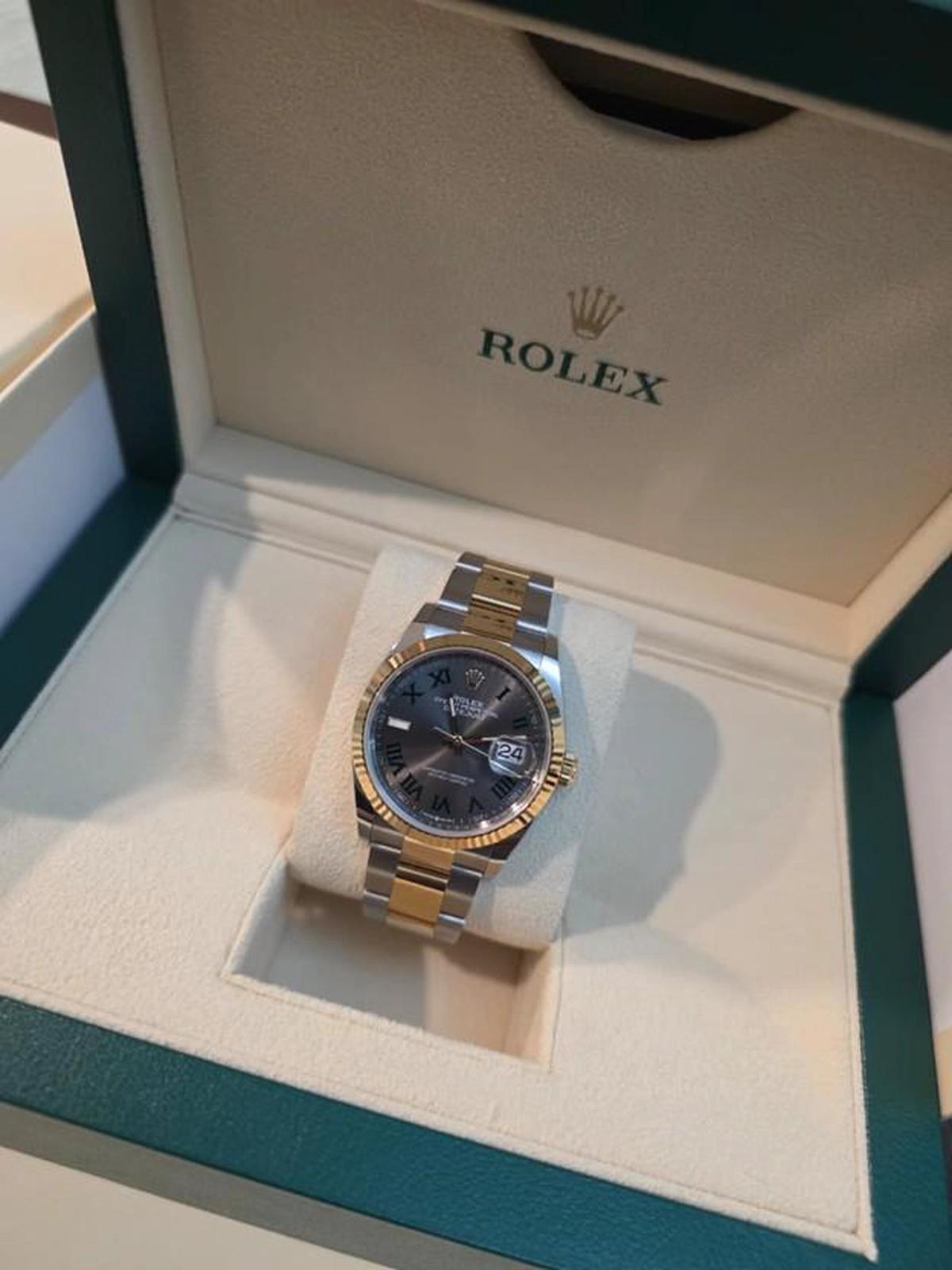 Rolex Datejust 36mm Wimbeldon Yellow Gold and Steel 126233 | 2023 | Like New | Original Box and Paper-7-7