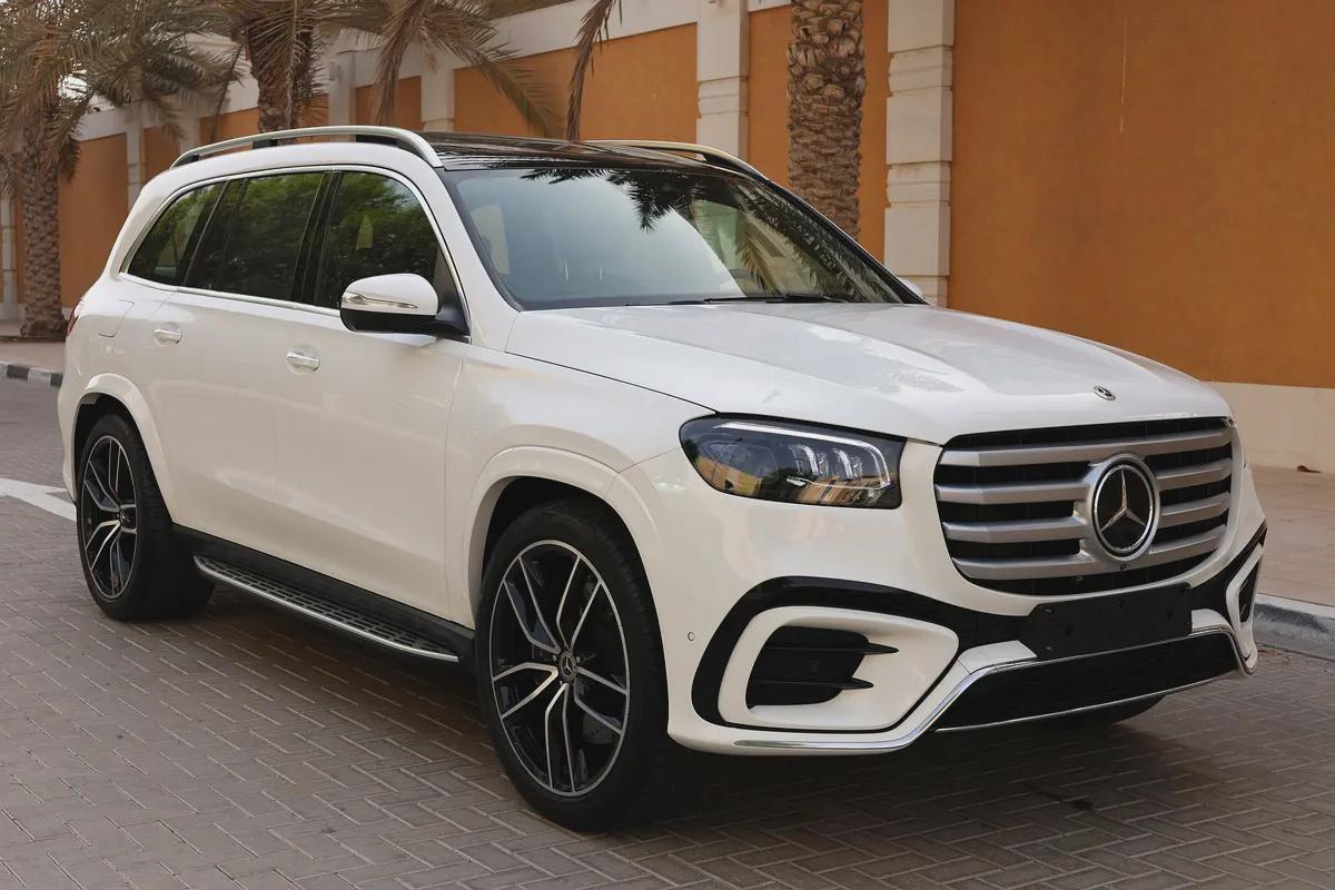 MERCEDES-BENZ GLS 450-NIGHT PACKEG 14000KM ONLY 5 YEAR WARRANTYSERVICE CONTRACT GARGASH-GCC SPE-4-4
