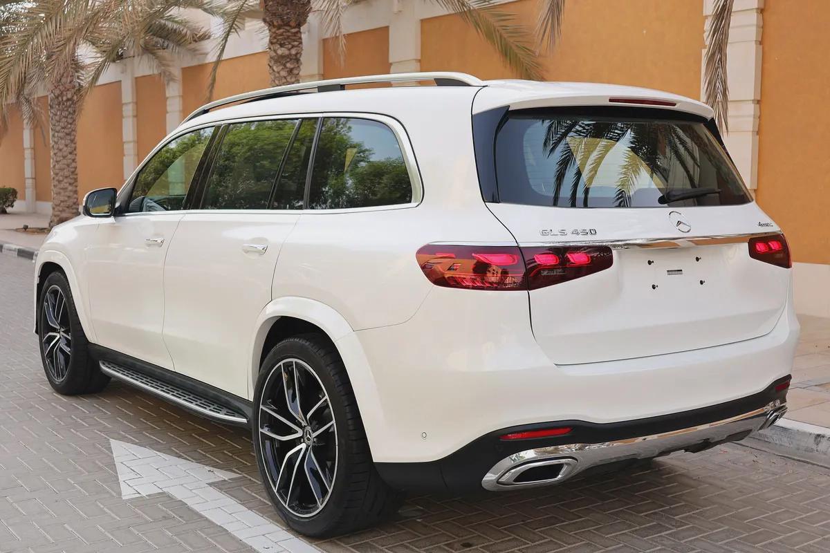 MERCEDES-BENZ GLS 450-NIGHT PACKEG 14000KM ONLY 5 YEAR WARRANTYSERVICE CONTRACT GARGASH-GCC SPE-6-6