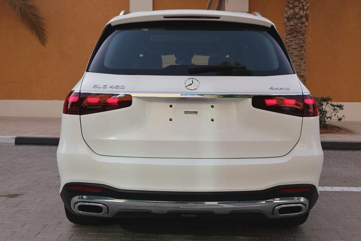 MERCEDES-BENZ GLS 450-NIGHT PACKEG 14000KM ONLY 5 YEAR WARRANTYSERVICE CONTRACT GARGASH-GCC SPE-10-10