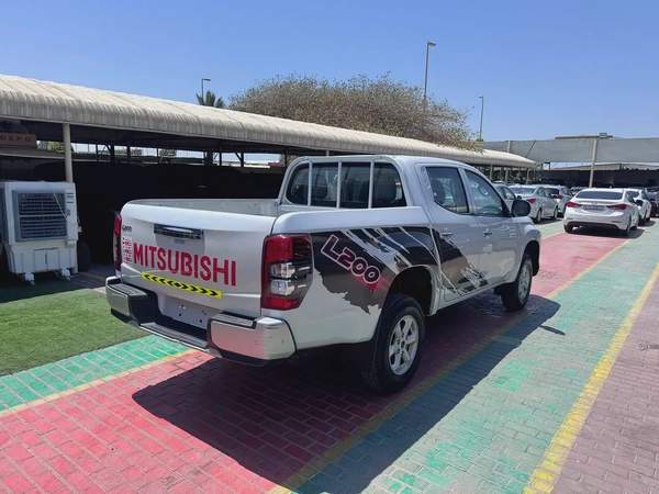 MITSUBISHI L200 4*4 PETROL