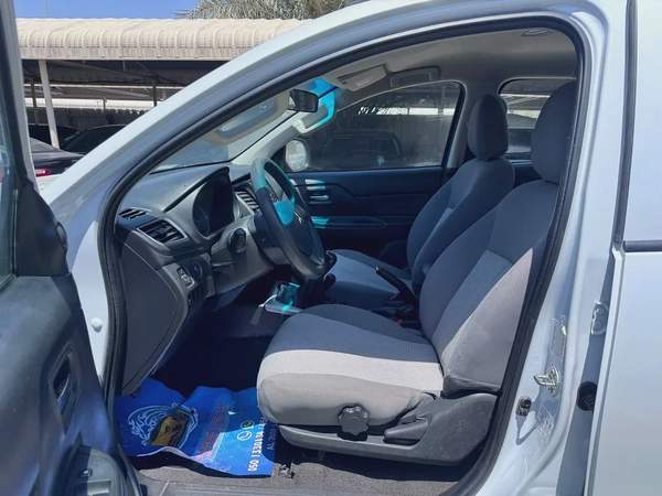 MITSUBISHI L200 4*4 PETROL