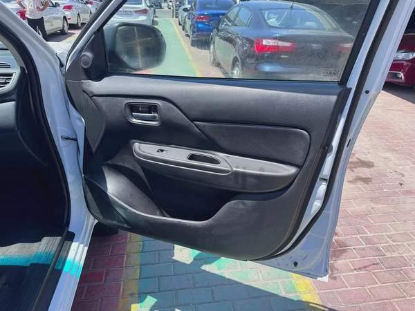 MITSUBISHI L200 4*4 PETROL