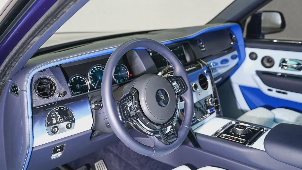 Special Offer | AED 52,402 PM | Up to 3 Years Warranty Unlimited | 2023 Rolls-Royce Cullinan Black-3-3