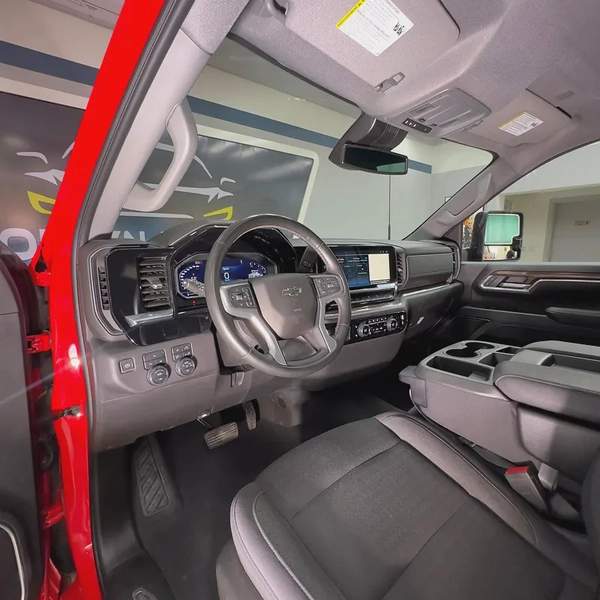 2024 Chevrolet Silverado 2500 HD Z71 6.6L Pertrol