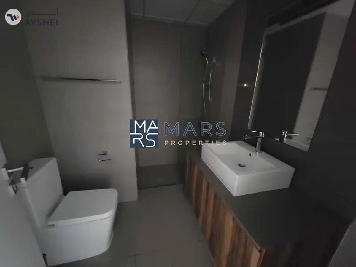 Prime Location |Partition Sweet | Vacant |-5-5