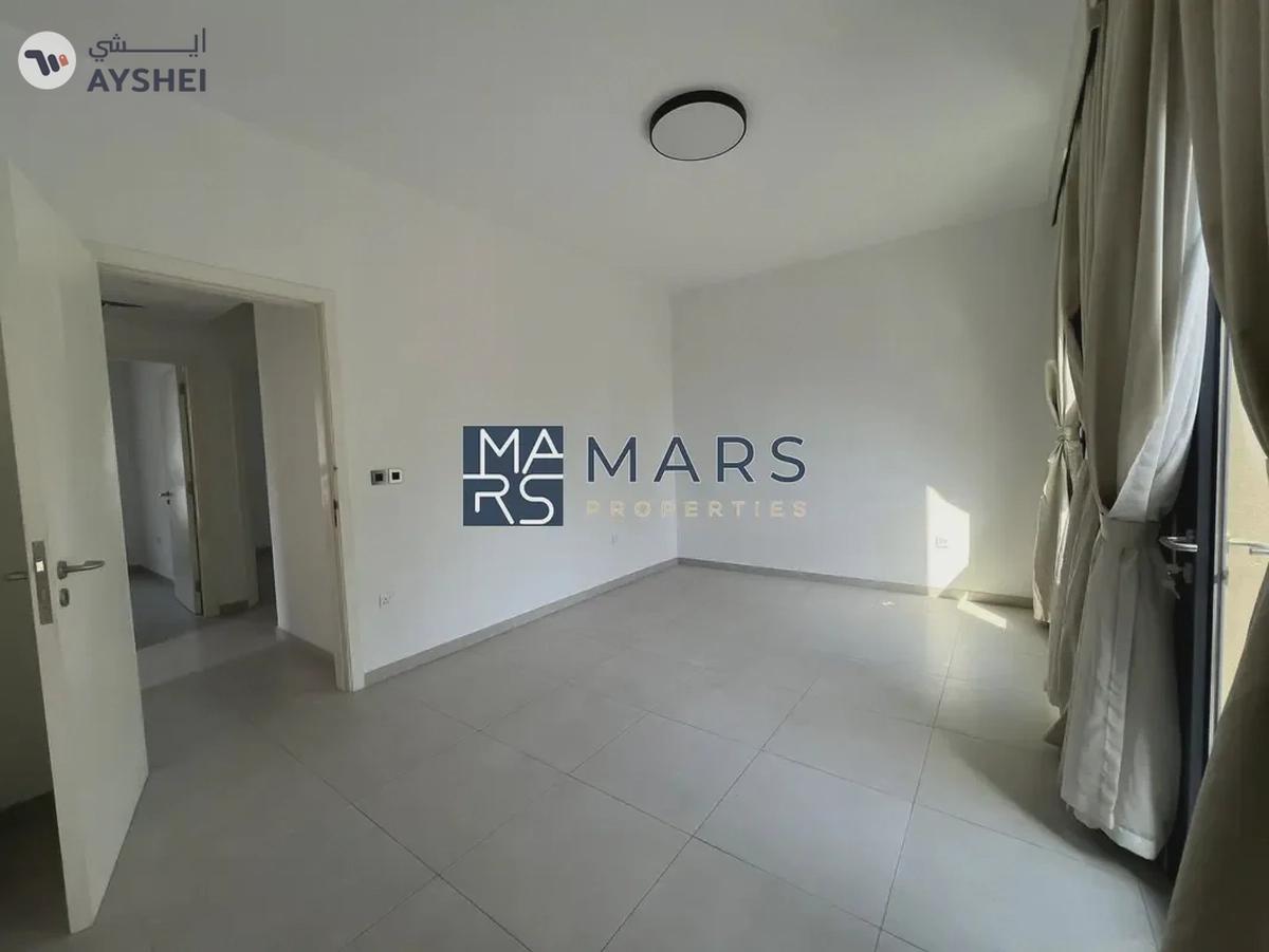 Corner Unit | Landscaped Garden | Ready To Move-14-14