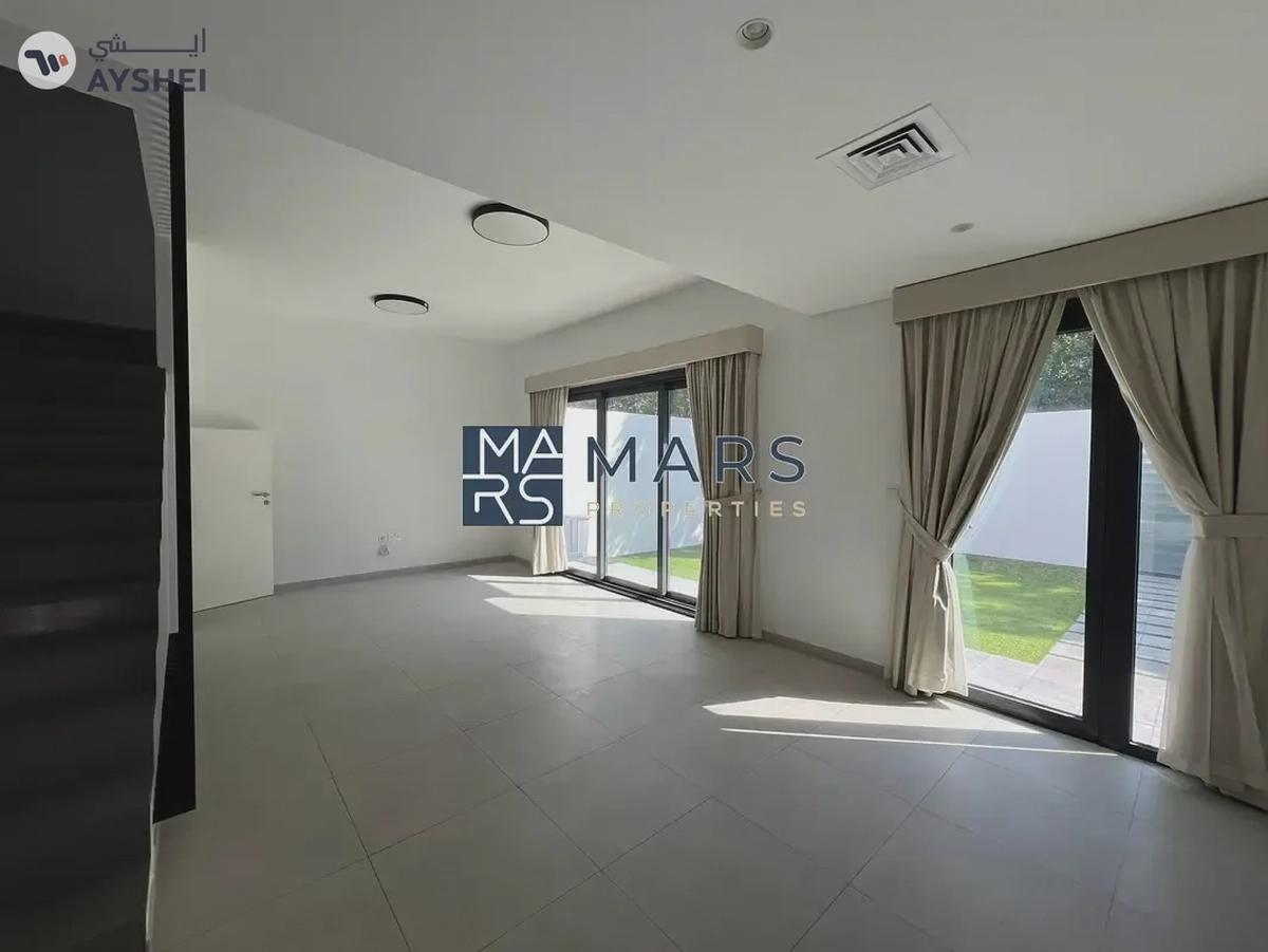 Corner Unit | Landscaped Garden | Ready To Move-1-1