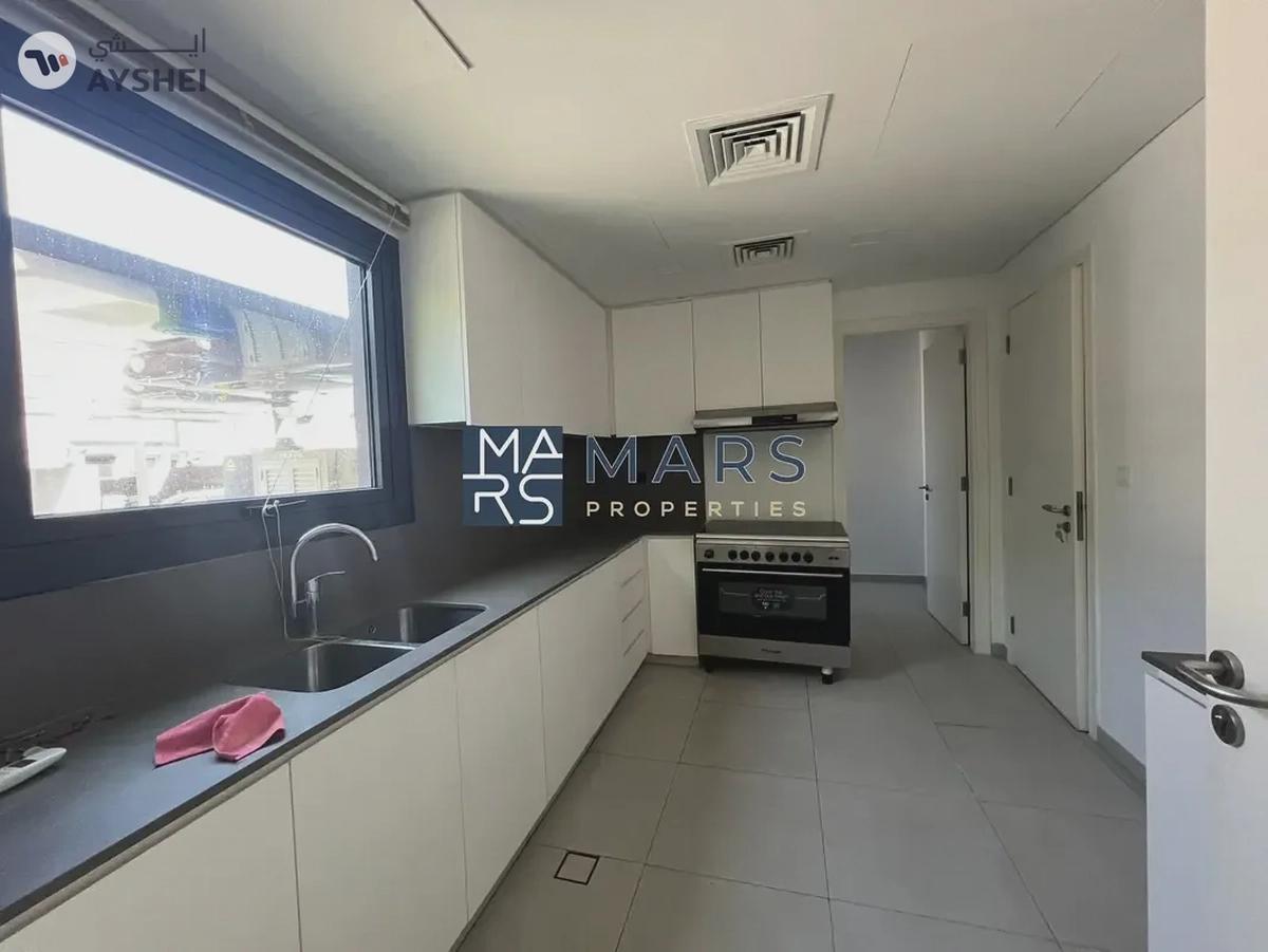 Corner Unit | Landscaped Garden | Ready To Move-4-4