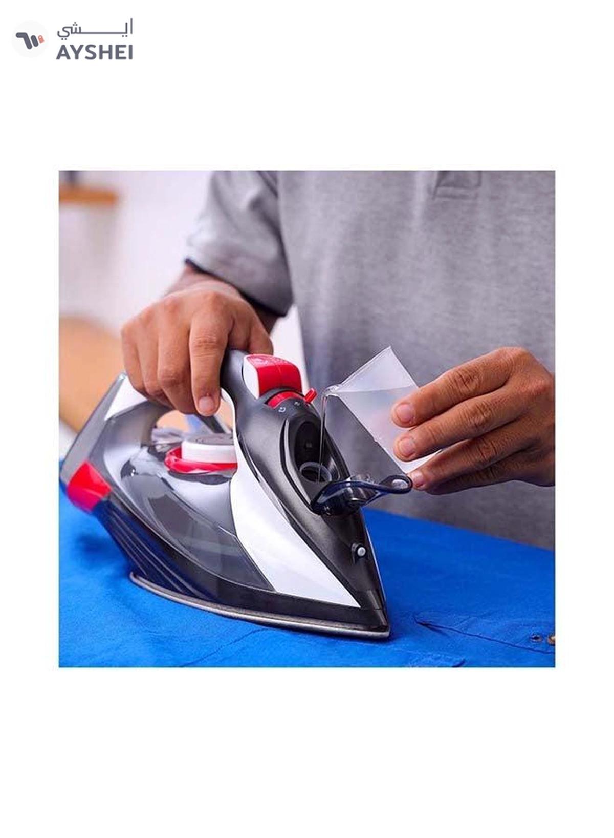 Olsenmark Steam Iron With Water Tank 350 ml 2200 W OMSI1838 Black/Red-2-2