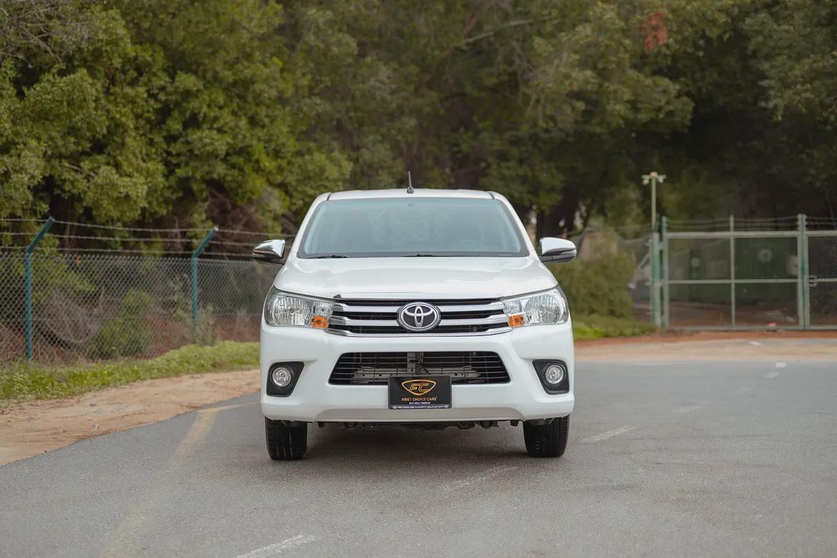 Hilux | Double Cabin 4x2 | Automatic | GCC Specs | Ref#T45854-4-4