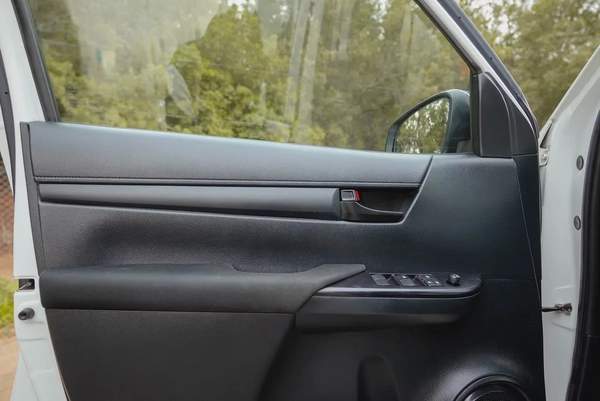 Hilux | Double Cabin 4x2 | Automatic | GCC Specs | Ref#T45854