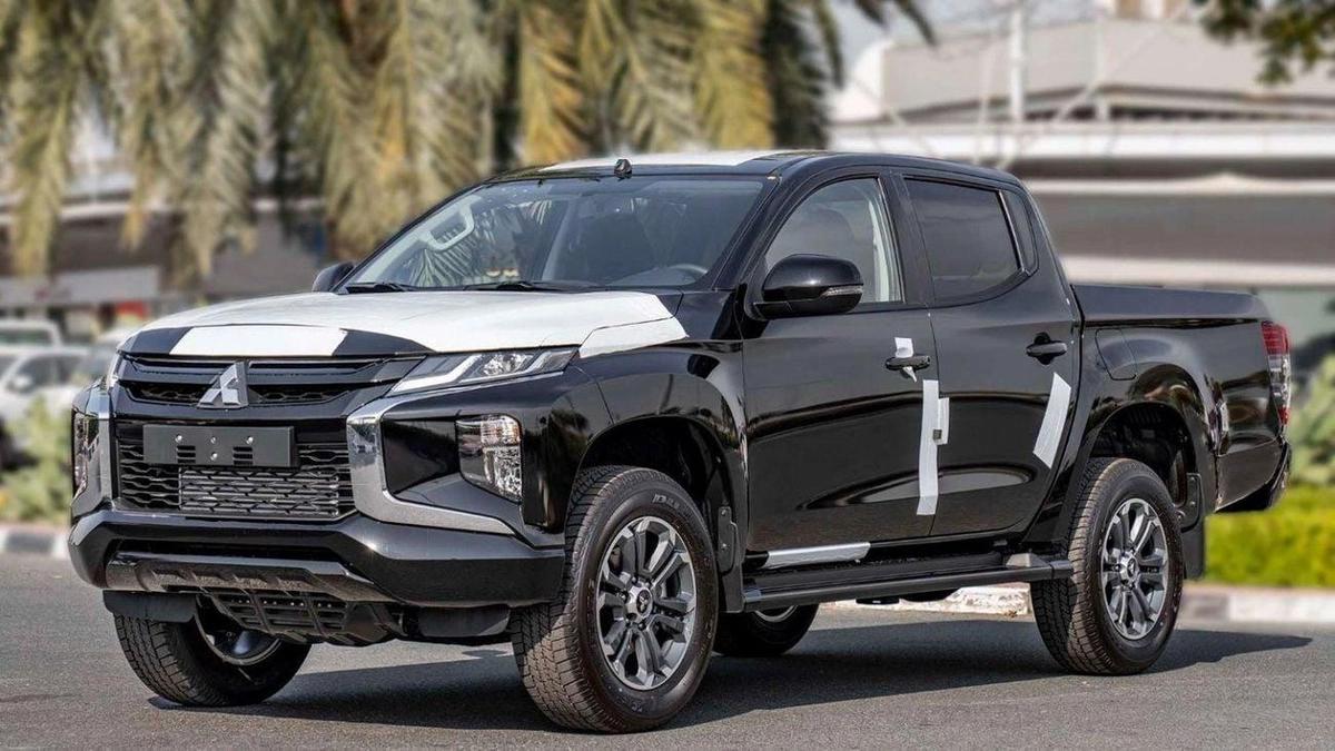 Mitsubishi L200 Mitsubishi L200 Sportero 2.4L Diesel 4x4 2023-0-0