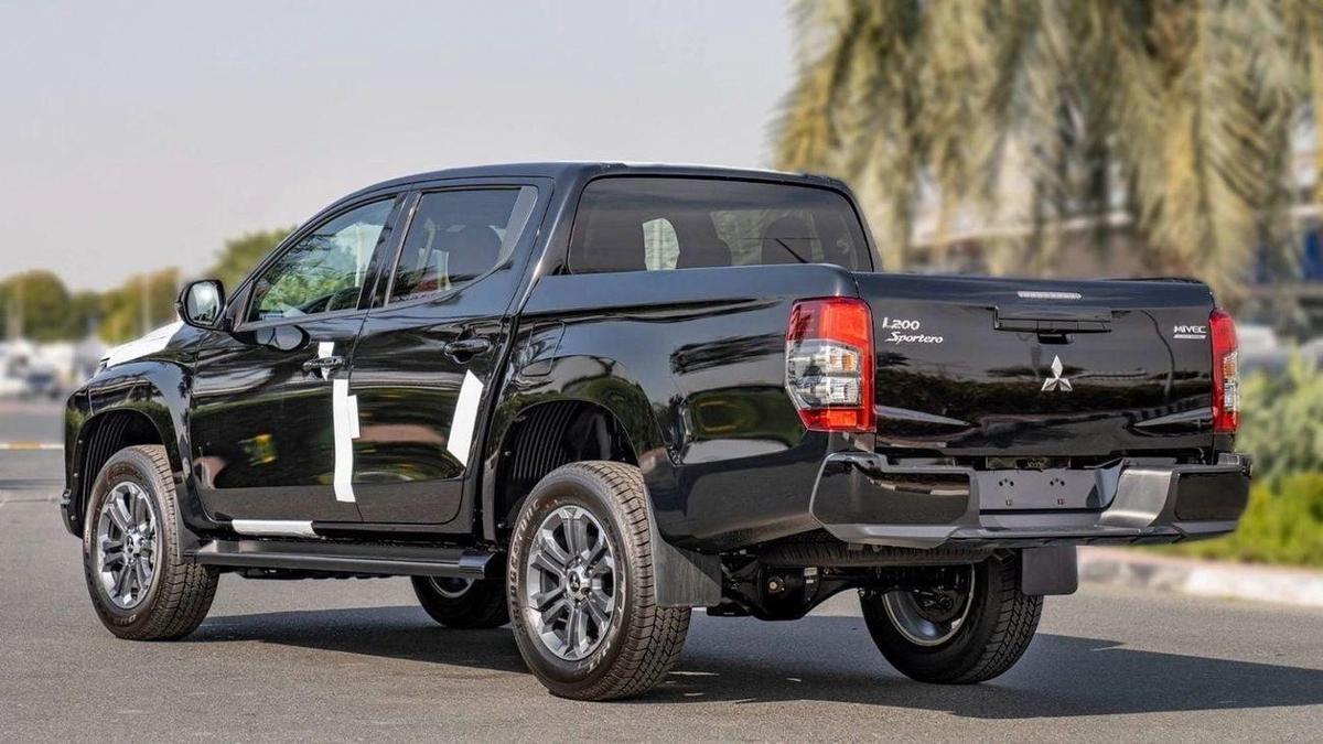 Mitsubishi L200 Mitsubishi L200 Sportero 2.4L Diesel 4x4 2023-1-1