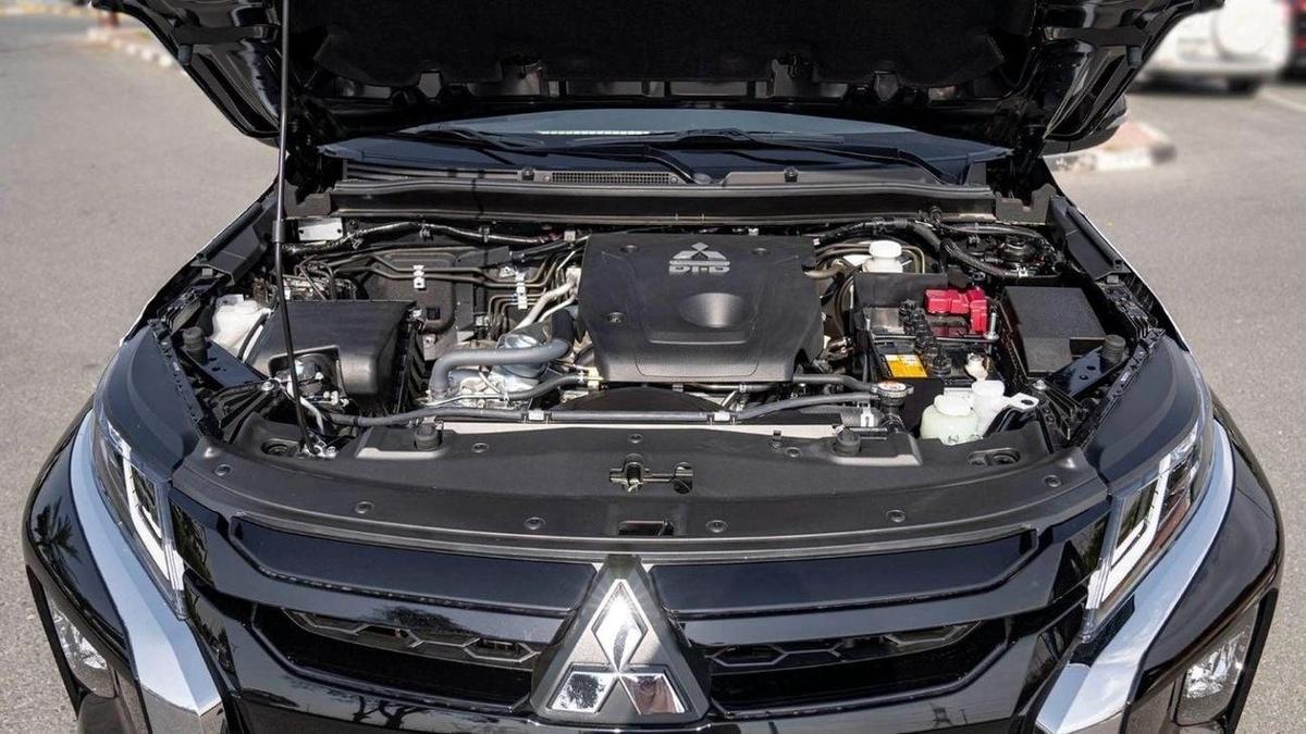 Mitsubishi L200 Mitsubishi L200 Sportero 2.4L Diesel 4x4 2023-19-19