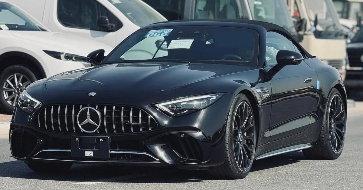 BENZ SL63 AMG - 2024 - 3300KM - LIKE BRAND NEW - FRESH JAPAN IMPORT-1-1