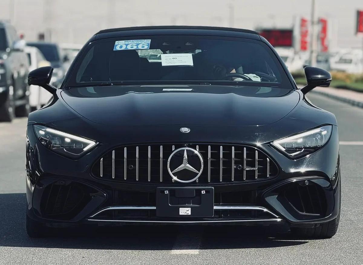 BENZ SL63 AMG - 2024 - 3300KM - LIKE BRAND NEW - FRESH JAPAN IMPORT-2-2