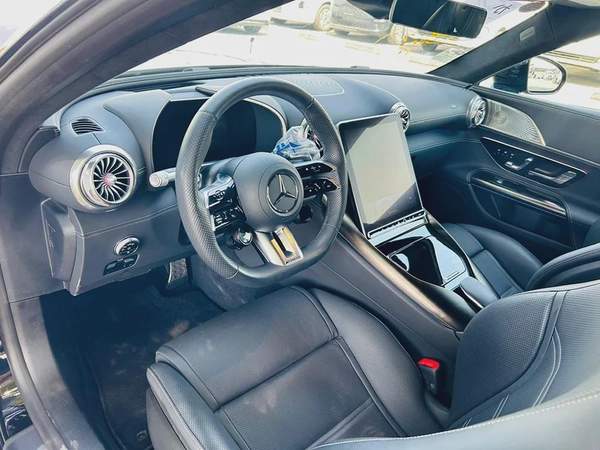 BENZ SL63 AMG - 2024 - 3300KM - LIKE BRAND NEW - FRESH JAPAN IMPORT
