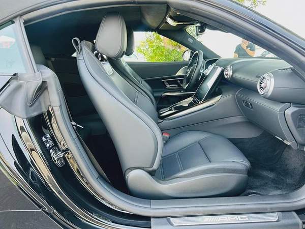 BENZ SL63 AMG - 2024 - 3300KM - LIKE BRAND NEW - FRESH JAPAN IMPORT