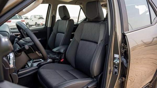 Toyota Fortuner 2.4D AT 4X4 MY2025 – BRONZE