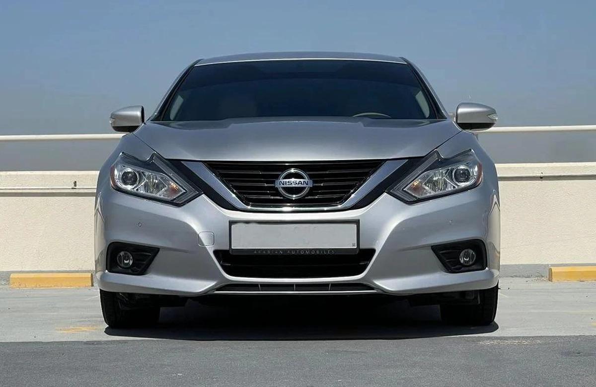 Nissan Altima 2.5 SL (Special Luxury) 4CYL-4-4