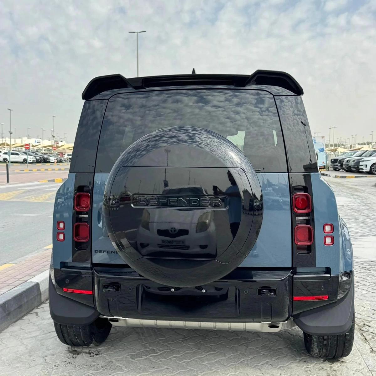 LAND ROVER DEFENDER SE DYNAMIC 2025 | BLUE ( REF-ACD )-2-2