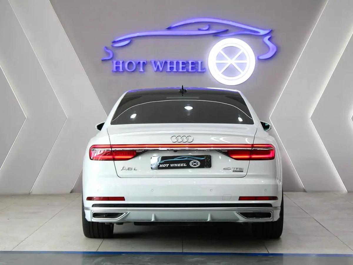 2019 - AUDI A8 L - 60 TFSI QUATTRO-4-4