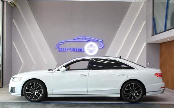 2019 - AUDI A8 L - 60 TFSI QUATTRO