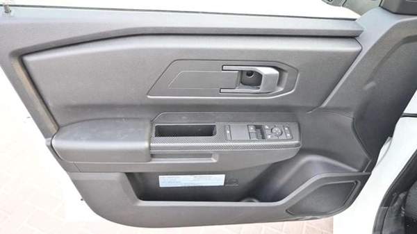 Mitsubishi L200 MITSUBISHI L200 2.4L GL SC 4WD 5MT DIESEL 2026