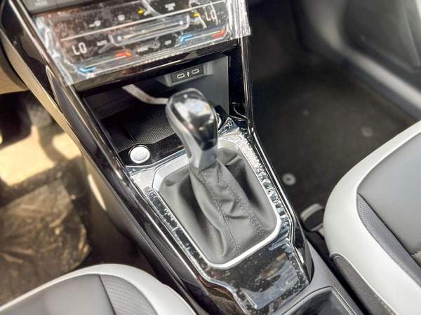 Volkswagen T ROC EXPORT ONLY - T ROC 1.5L (Black Package) TURBOCHARGED