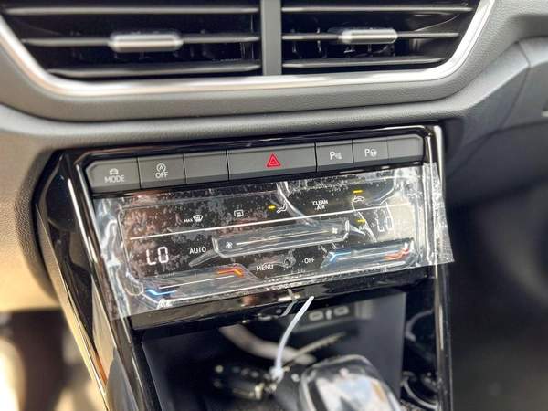 Volkswagen T ROC EXPORT ONLY - T ROC 1.5L (Black Package) TURBOCHARGED