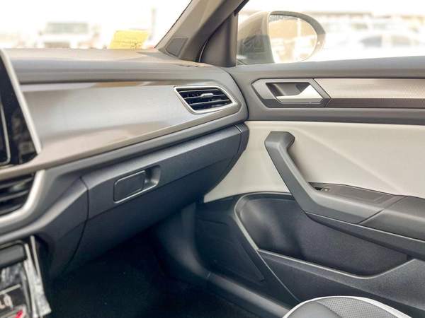 Volkswagen T ROC EXPORT ONLY - T ROC 1.5L (Black Package) TURBOCHARGED