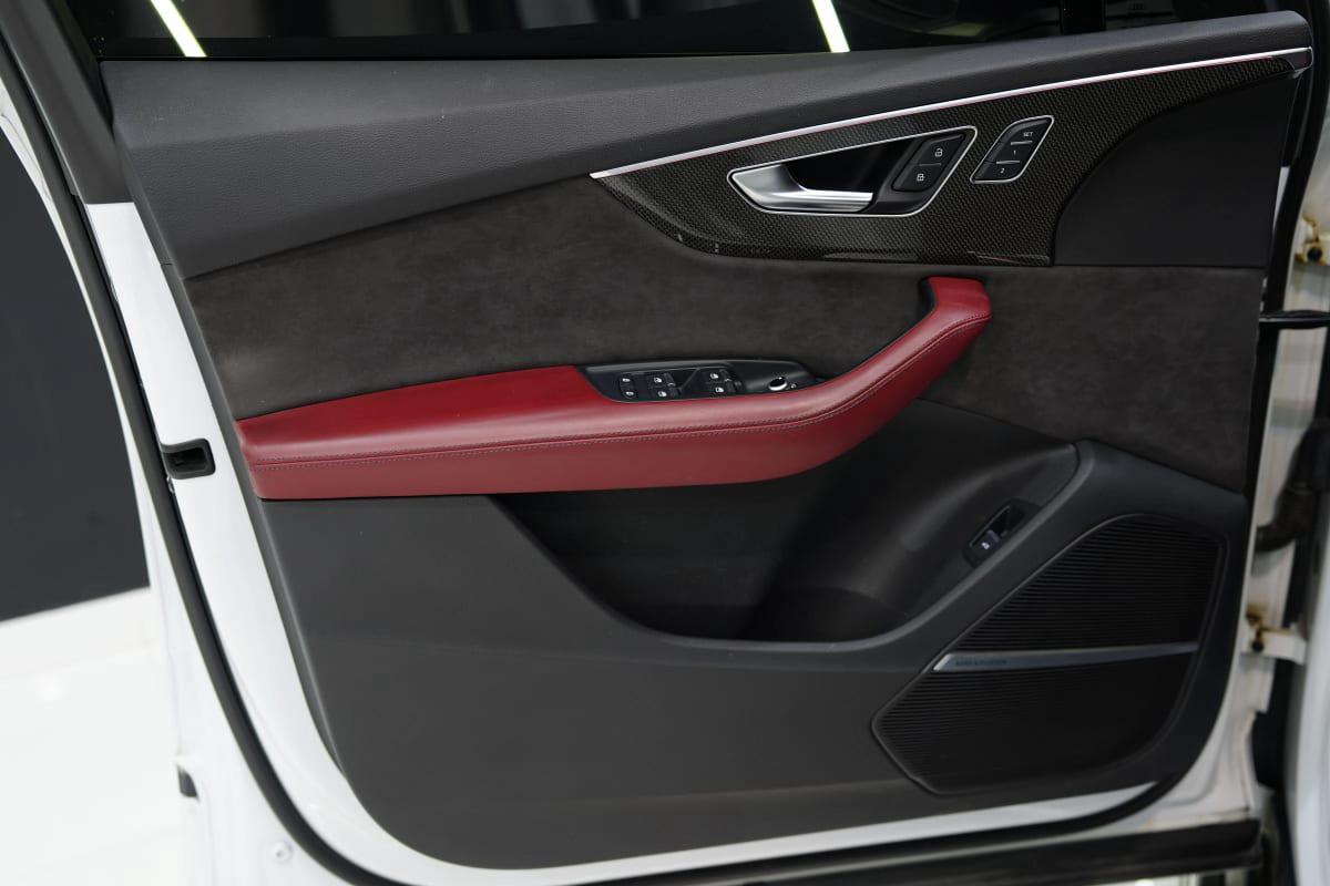 Audi SQ7 Quattro-9-9