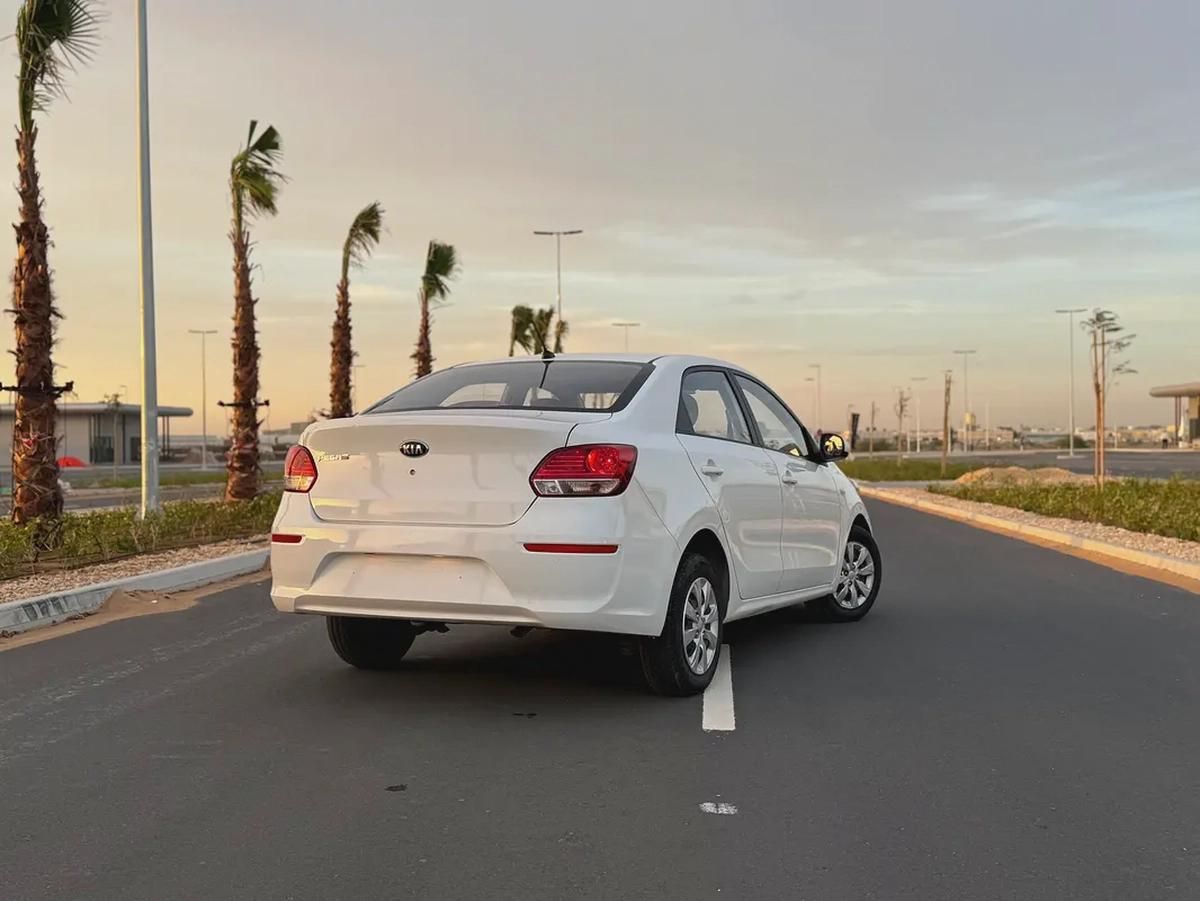 Kia Pegas LX 2020 - GCC Specs - Excellent Condition-1-1