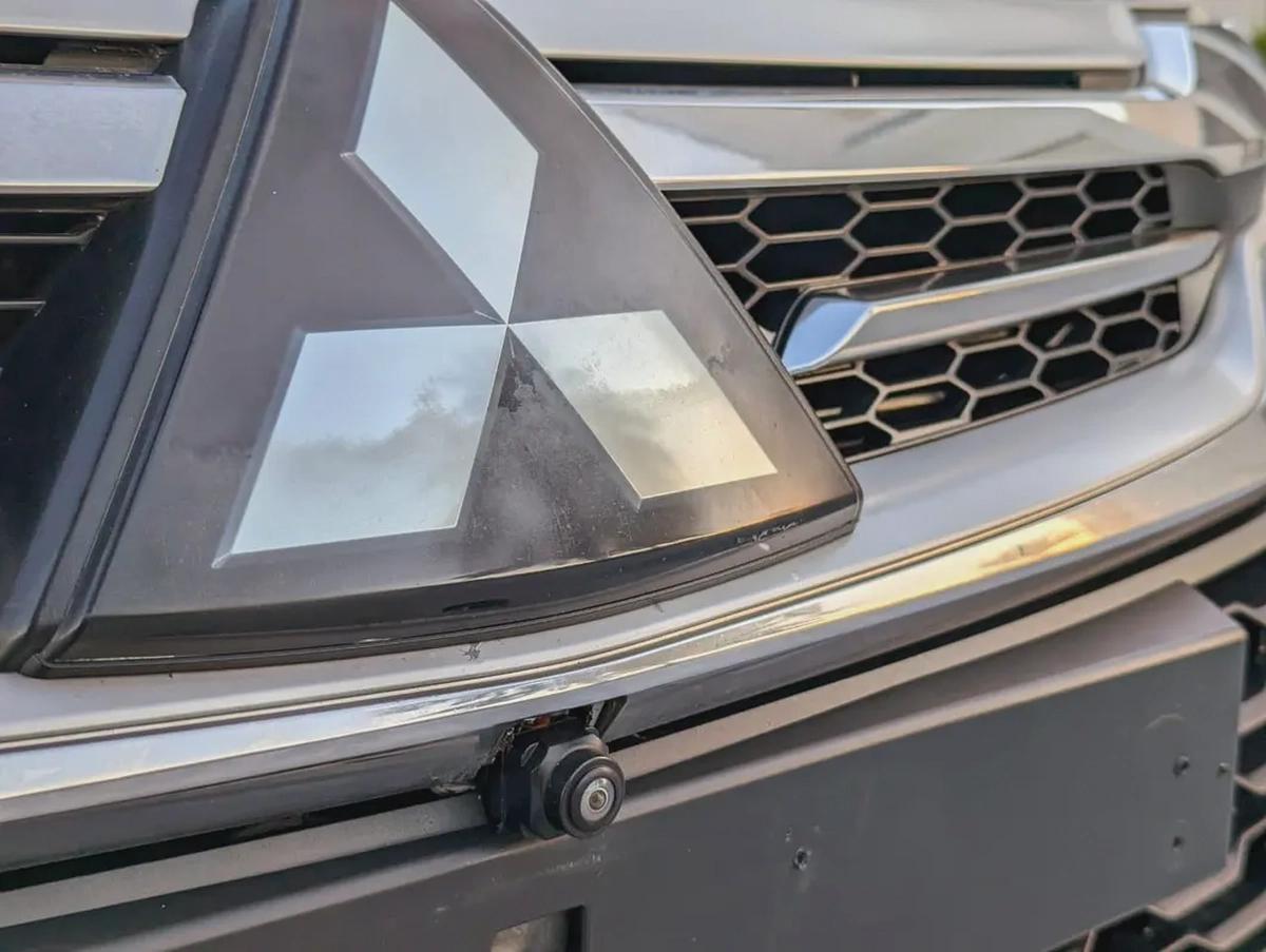 MITSUBISHI MONTERO SPORT 2017 FULL OPTION GLS TOP GCC IN EXCELLENT CONDITION-18-18