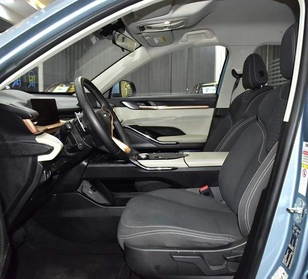 Haval H6 2.0 GDiT ( 2023 Model ) in Blue Color GCC Specs