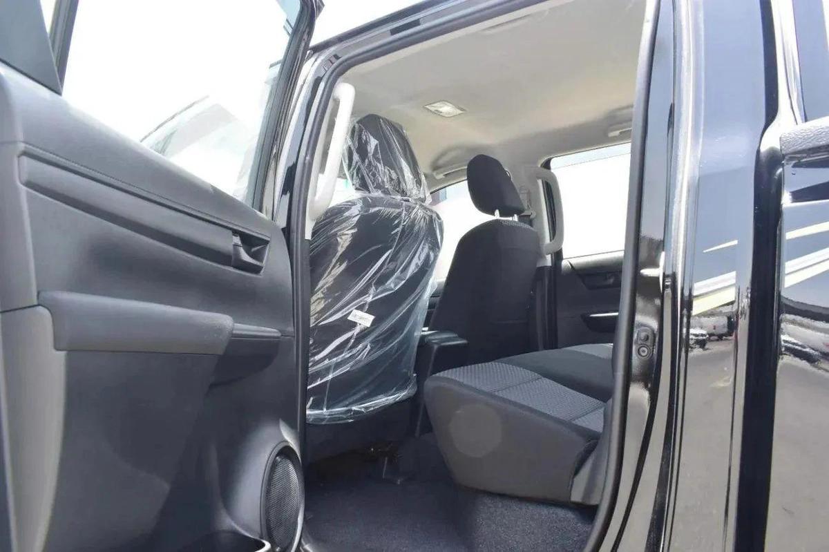 Toyota Hilux DC 2.7L AT P.WINDO 4X4-14-14