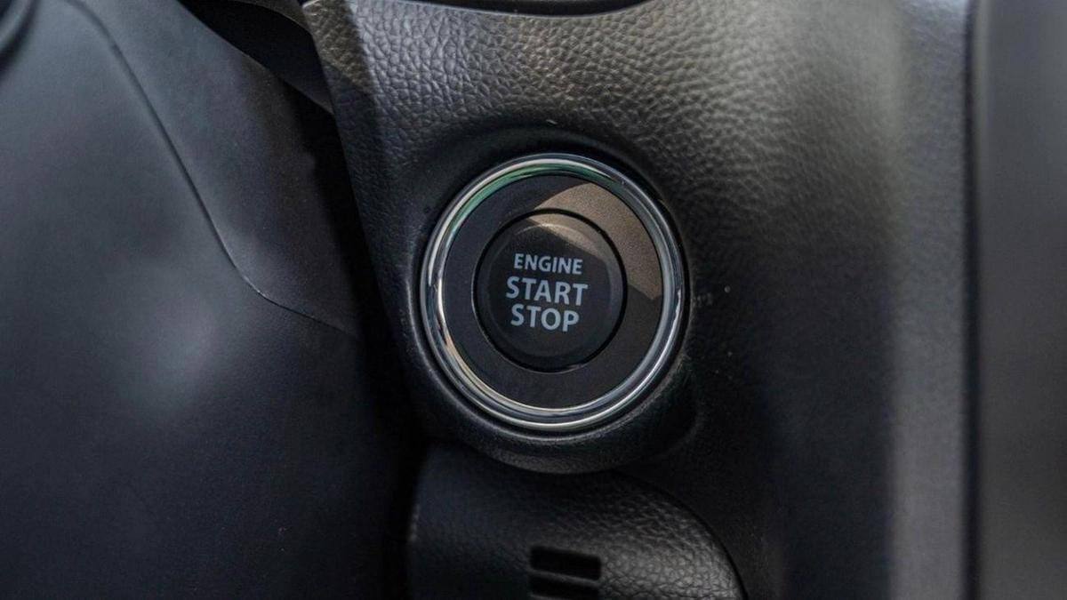 Suzuki Swift GLX 1.2P AT MY2024-10-10