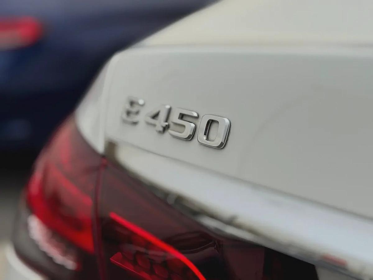 Mercedes-Benz E-Class E 400 4MATIC 2022 - Korean Specs-4-4