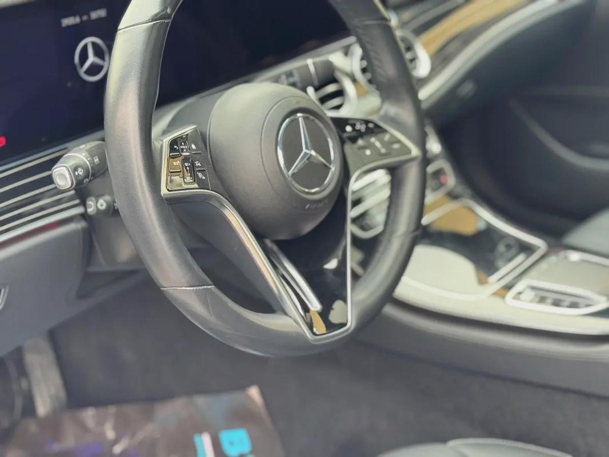 Mercedes-Benz E-Class E 400 4MATIC 2022 - Korean Specs-9-9