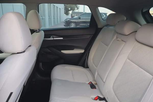 Kia Seltos 2023 EX – GCC Specifications - Original paint