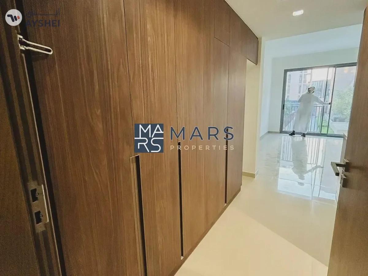 REDAY TO MOVE BRAND NEW STUDIO FOR SALE-3-3