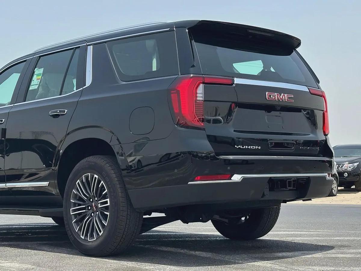 2026 GMC Yukon Elevation, GCC Specifications-4-4